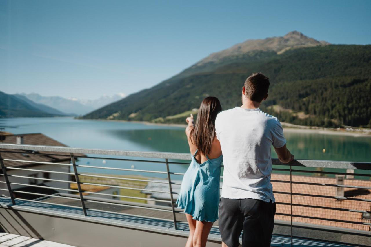 Aktiv Hotel Edelweiss Reschen Exteriör bild