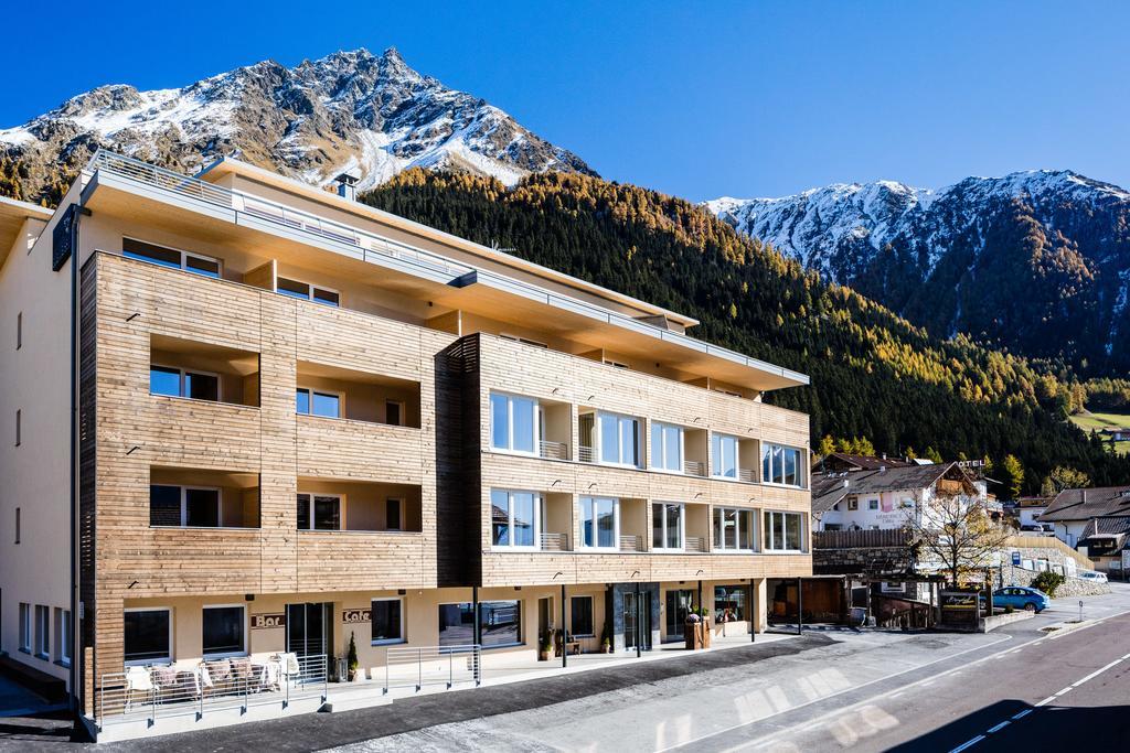 Aktiv Hotel Edelweiss Reschen Exteriör bild